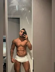 Escorts Dubai, United Arab Emirates CauaBrazilian