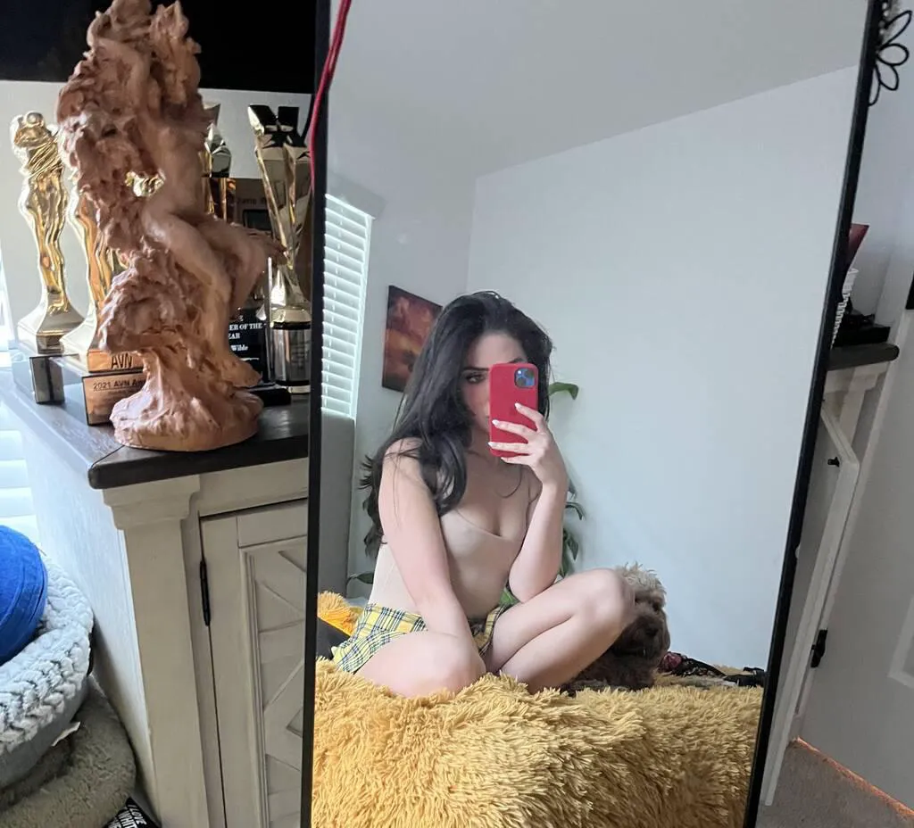 Medicine Hat, Female Escorts - 587-815-9129