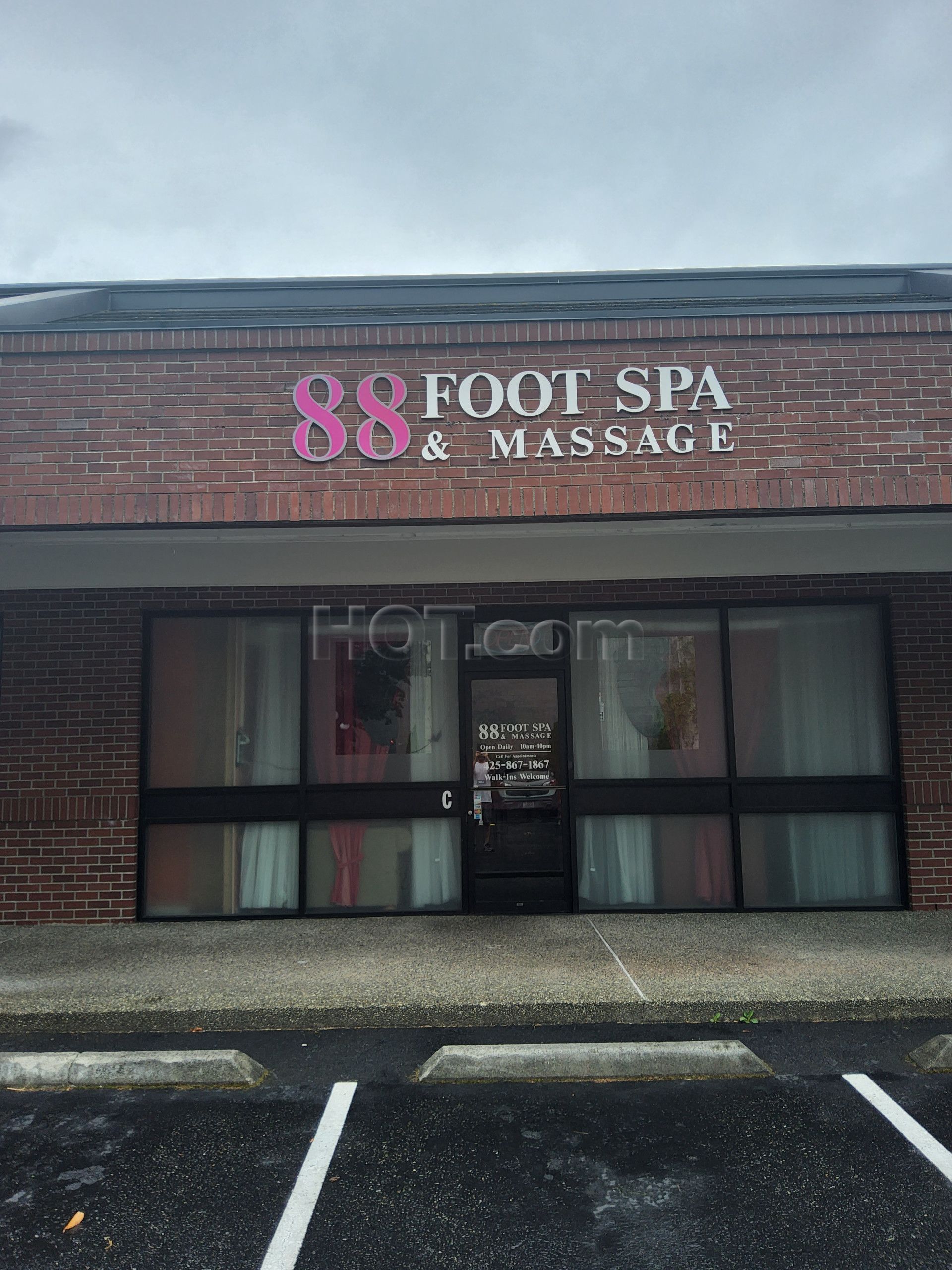 Redmond, Washington 88 Foot Spa and Massage