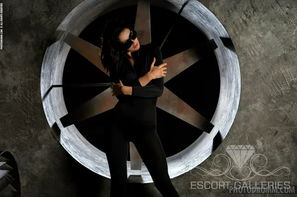 Escorts Dallas, Texas Yvonne Hart