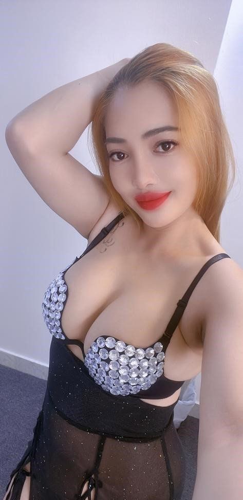 Escorts Abu Dhabi, United Arab Emirates Suka VIP GFE