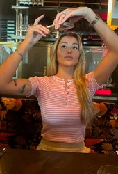 Escorts Calgary, Alberta Celestine