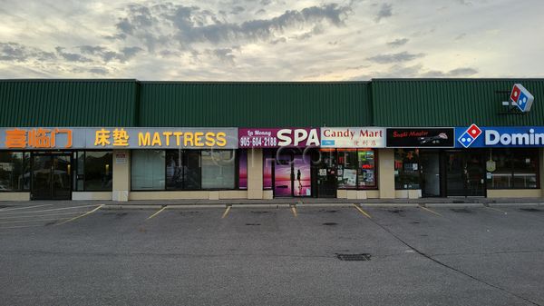 Massage Parlors Markham, Ontario La Monny