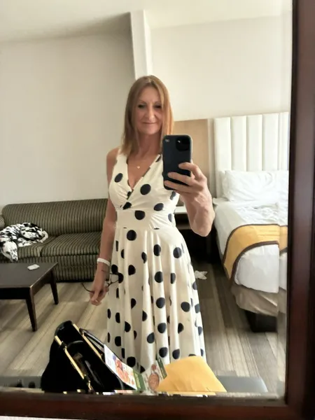Escorts Orange County, California Heather long