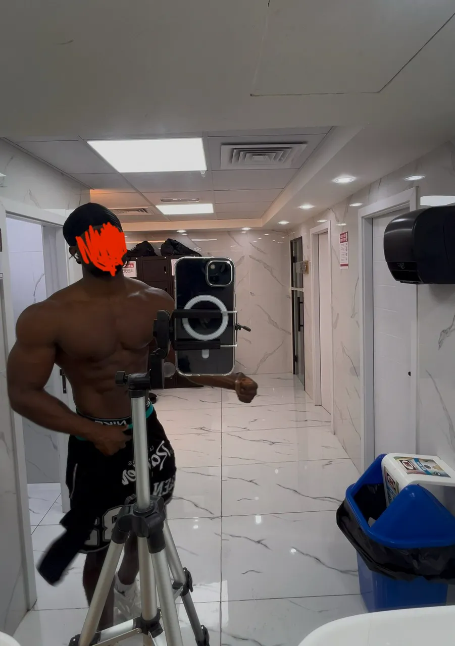 Escorts Dubai, United Arab Emirates Dave 4 ladies & Couples