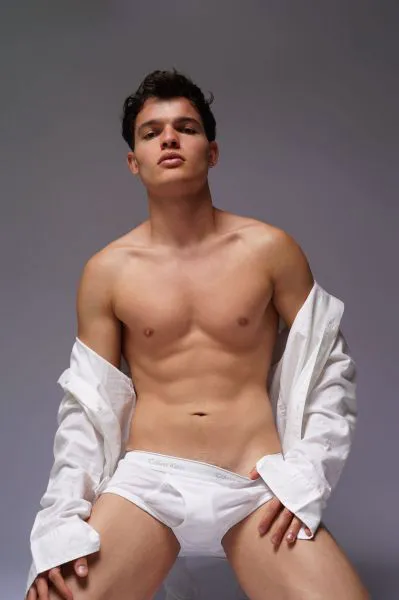 Escorts Chicago, Illinois Clark_boy