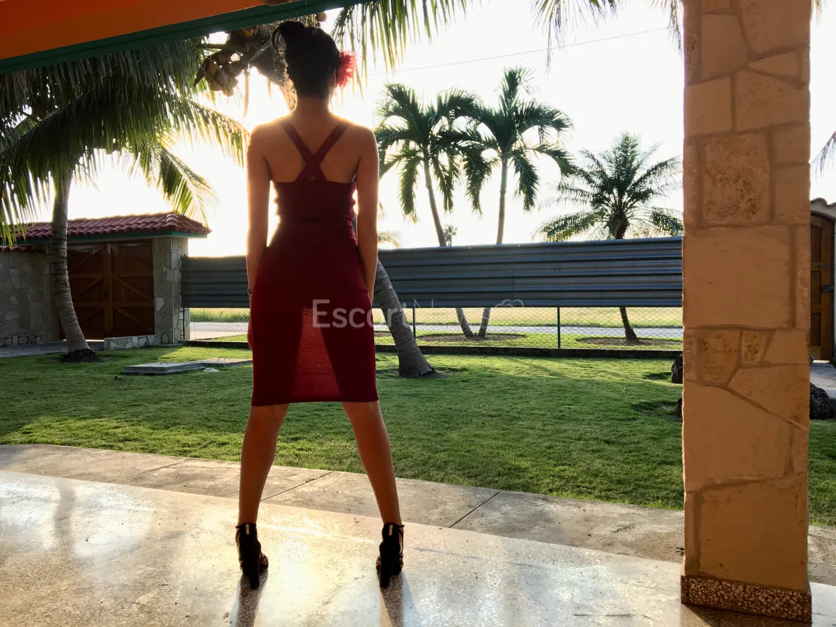 Escorts Cuba Isabela