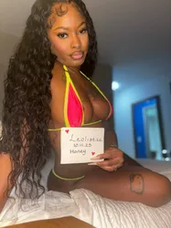 Escorts Mississauga, Ontario Honey