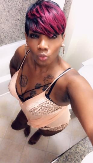 Escorts Indianapolis, Indiana Lucious and if you dont have pics to send dont tx or call me also outcalls only at the moment