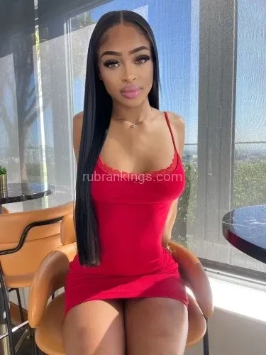 Escorts San Diego, California *** NEW IN TOWN PETITE TREAT????***