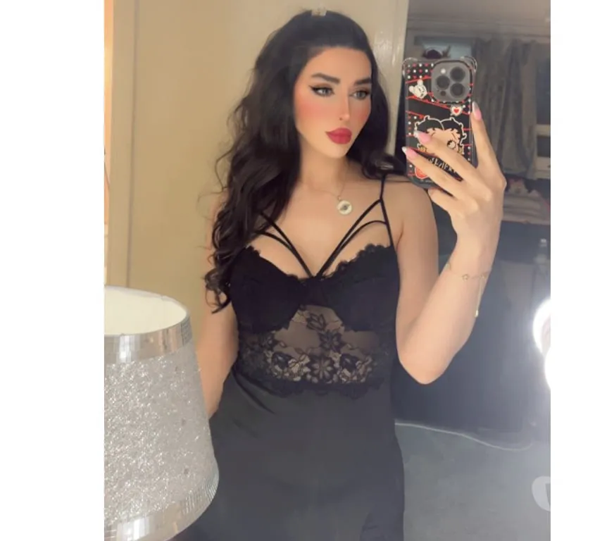 Escorts Glasgow, Scotland Ts Lili🎀 super hot and feminine