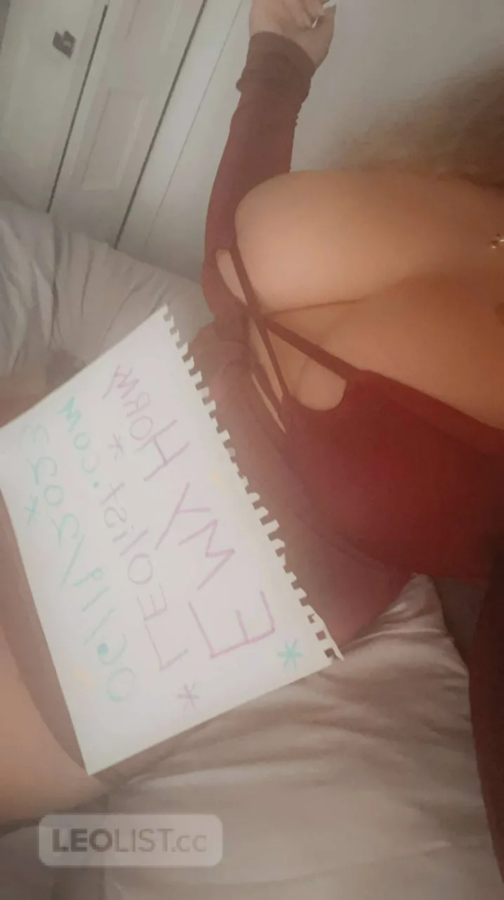 Escorts Longueuil, Quebec petite cochonne en ville