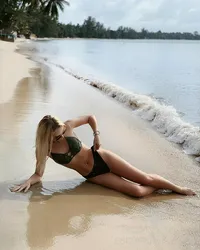 Escorts Saint Petersburg, Russia Alla