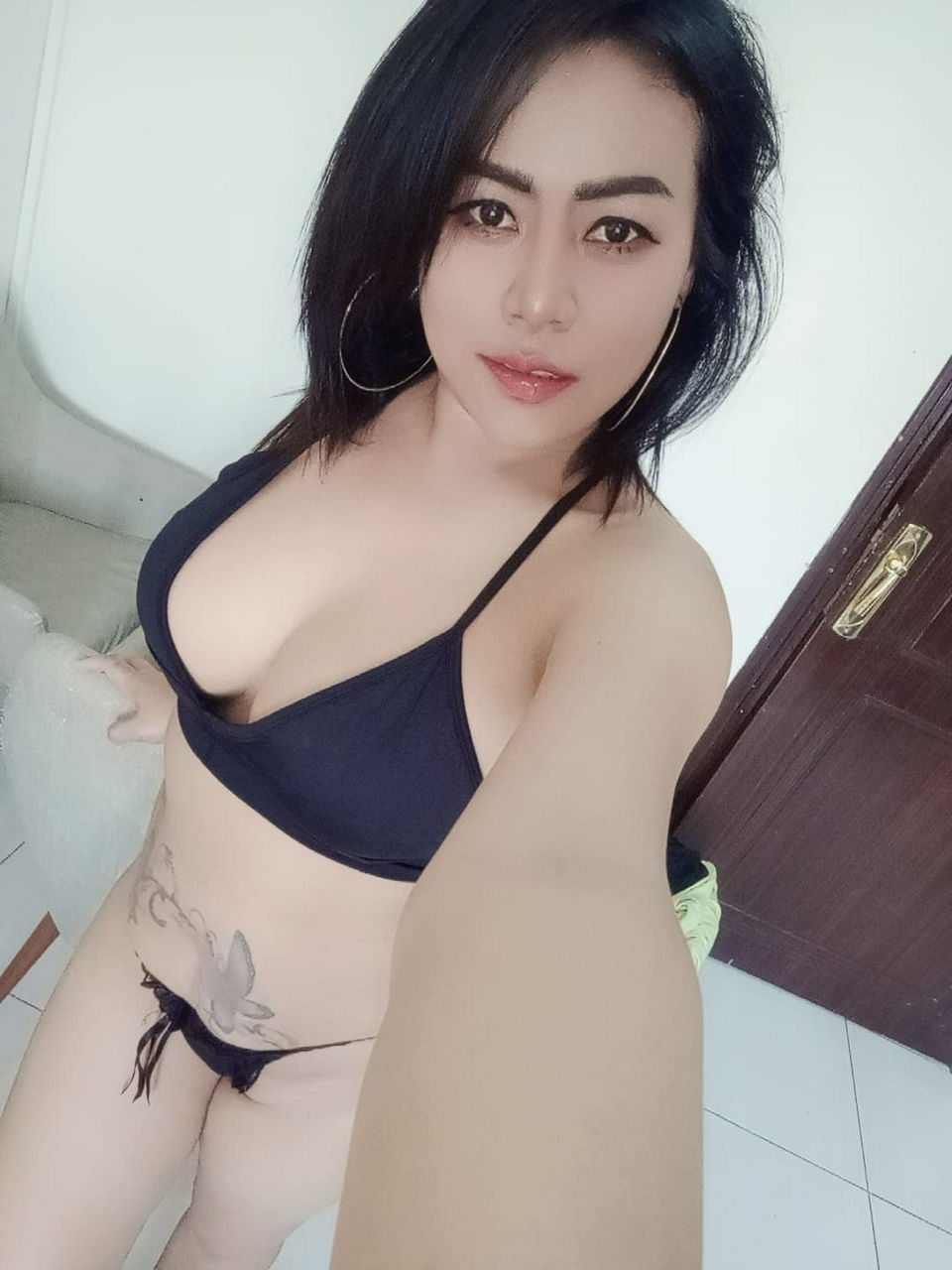 Escorts Muscat, Oman Yaya Anal Massage Body