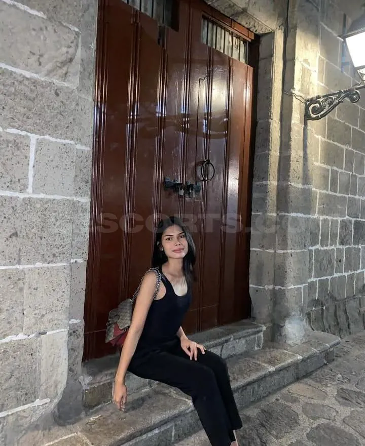 Escorts Makati City, Philippines Izzy