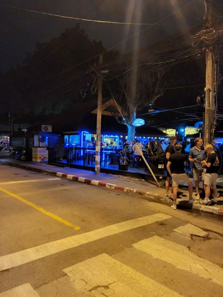 Beer Bar / Go-Go Bar Chiang Mai, Thailand Buzz Bar