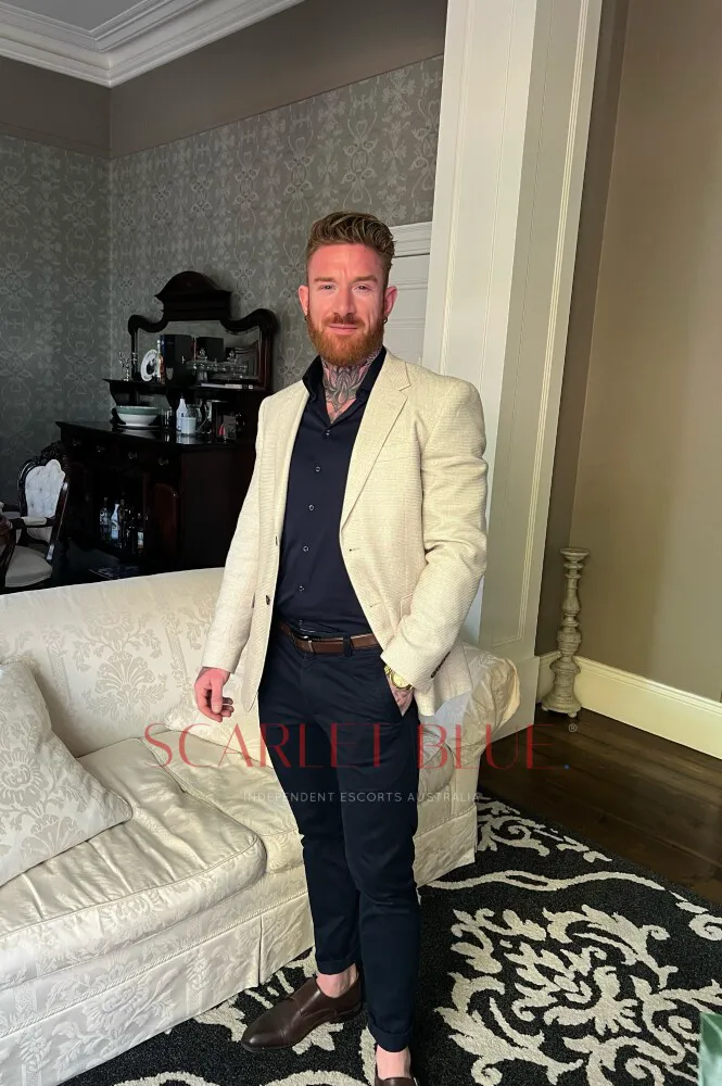 Escorts Gold Coast, Australia Ryan Smooth - male Escort 


