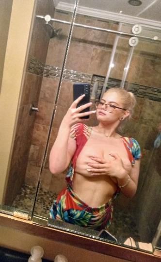 Escorts San Diego, California Heyy its Candy🍬 !💗Blonde Thicc Freaky Snow Bunny 🐰 College girl 😘 🚗 cardates🎆 Outcalls San Diego