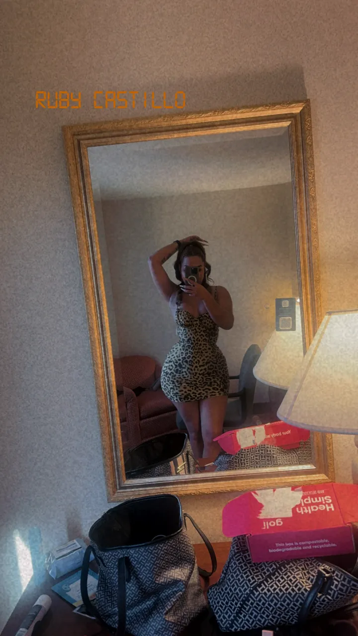 Escorts Indianapolis, Indiana Cristal 🥵visiting