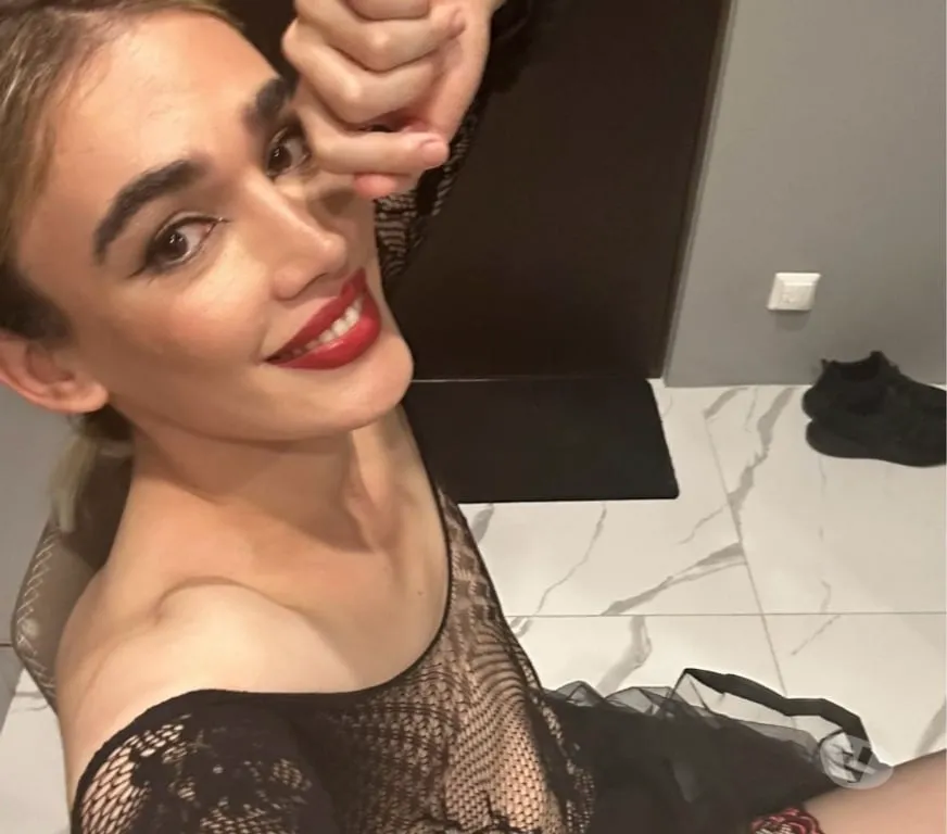 Escorts Bristol, England Call me Paul please, I'm best fem boy.🇧🇷