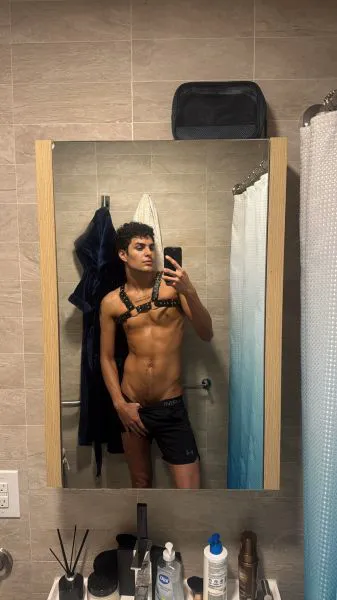 Escorts New York City, New York AlexLuxTallGuy