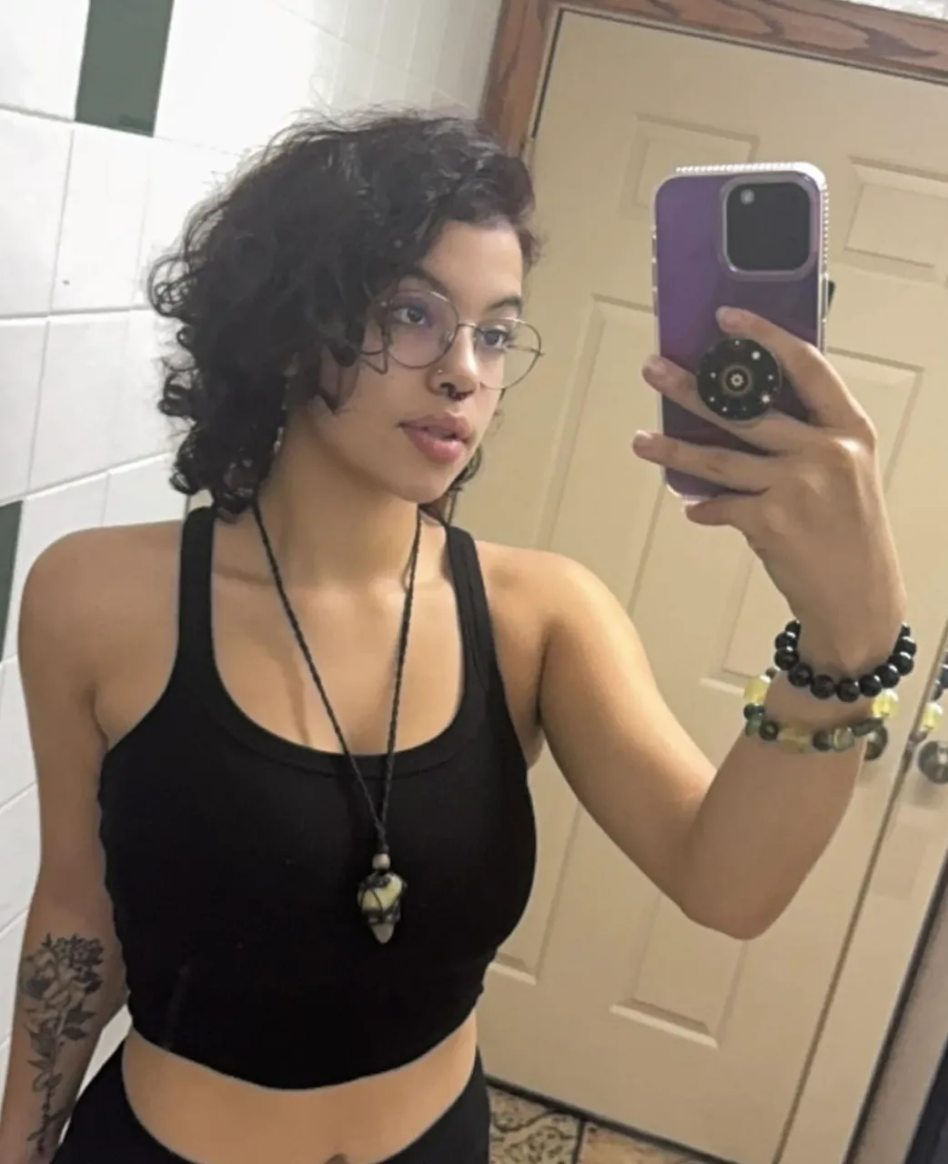 Escorts Fredericton, New Brunswick Brenda