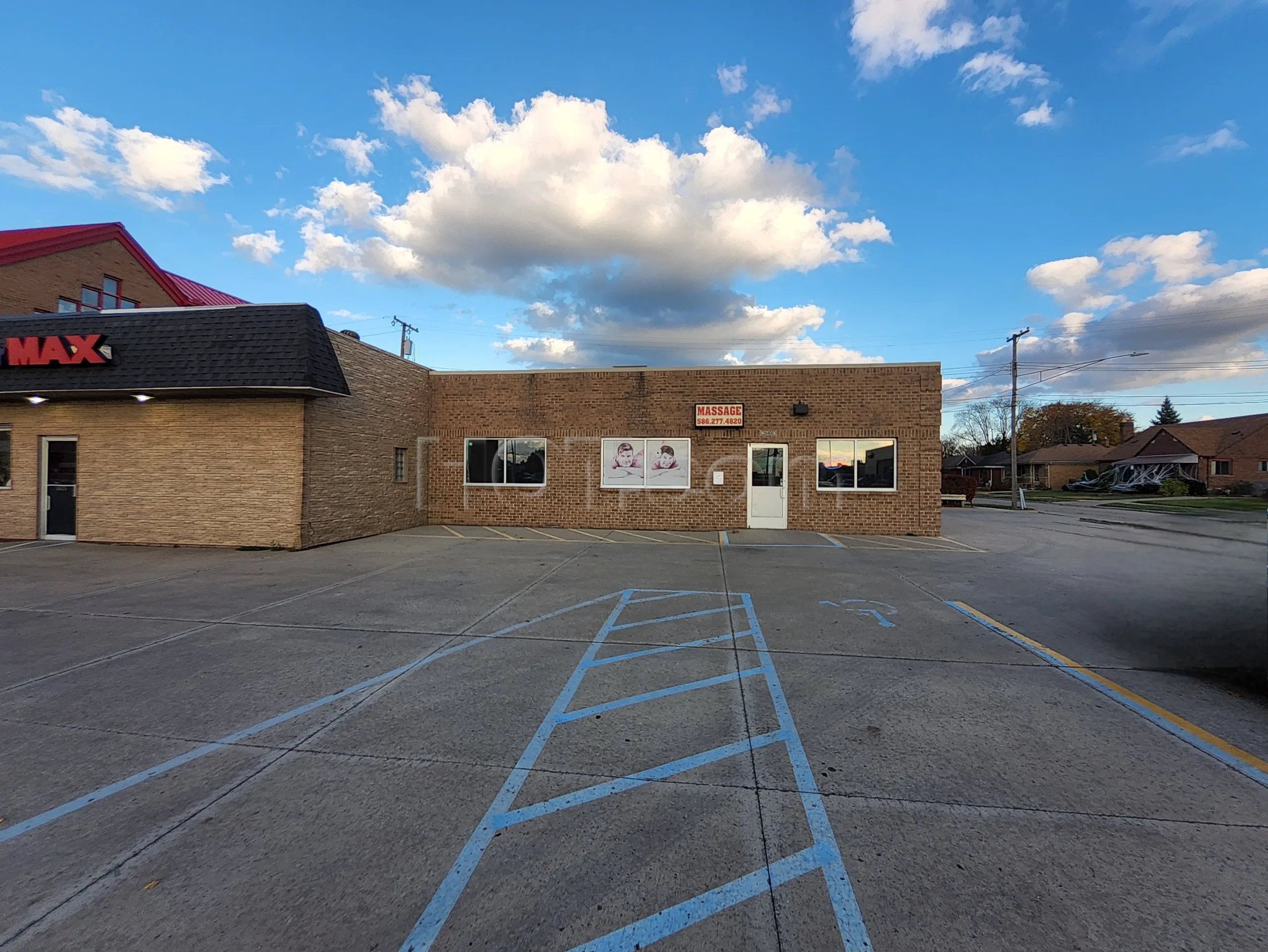 Center Line, Michigan Asian Spa