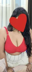 Escorts Sharjah, United Arab Emirates KAITREENA KAIF - LIVE VIDEO CALL FUN