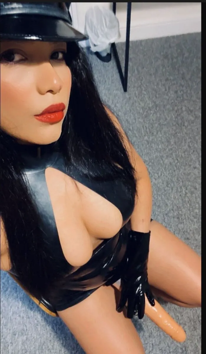 Escorts Middlesbrough, England Dominatrix Meduza
