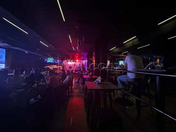 Night Clubs Dubai, United Arab Emirates Ratsky
