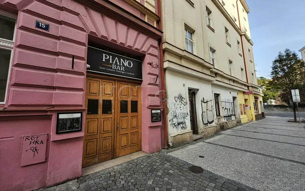 Night Clubs Prague, Czech Republic Piano Bar