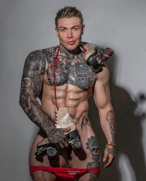 Escorts Milano, Italy Victor_latino