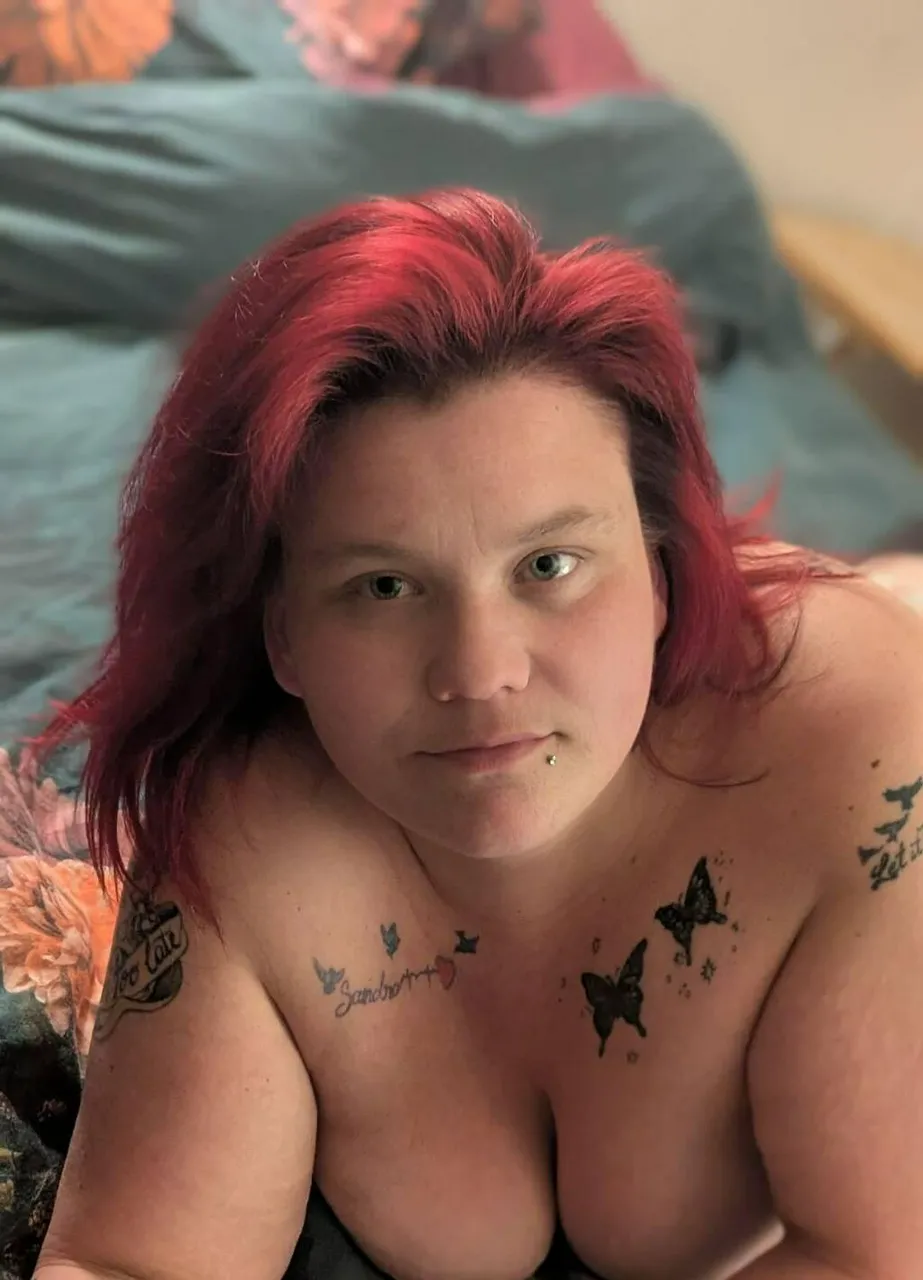 Escorts Niagara Falls, Ontario Roxi
