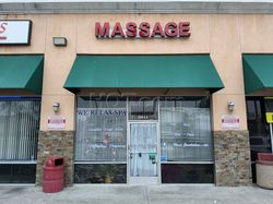 Massage Parlors Winnetka, California We Relax Spa