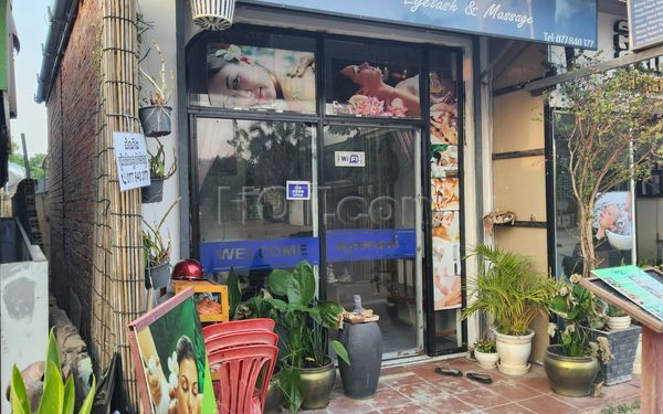 Massage Parlors Siem Reap, Cambodia Nail Art & Spa relaxing