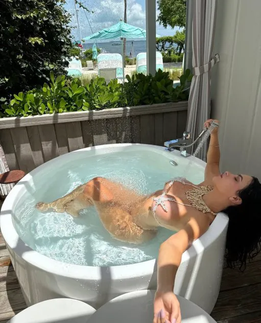Escorts Phoenix, Arizona ☞ Anna WHERE CHEMISTRY MEETS CHARM - A GFE TO REMEMBERPhoenix, US
