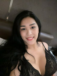 Escorts Manila, Philippines CAMSHOW by Big boobs Valerie