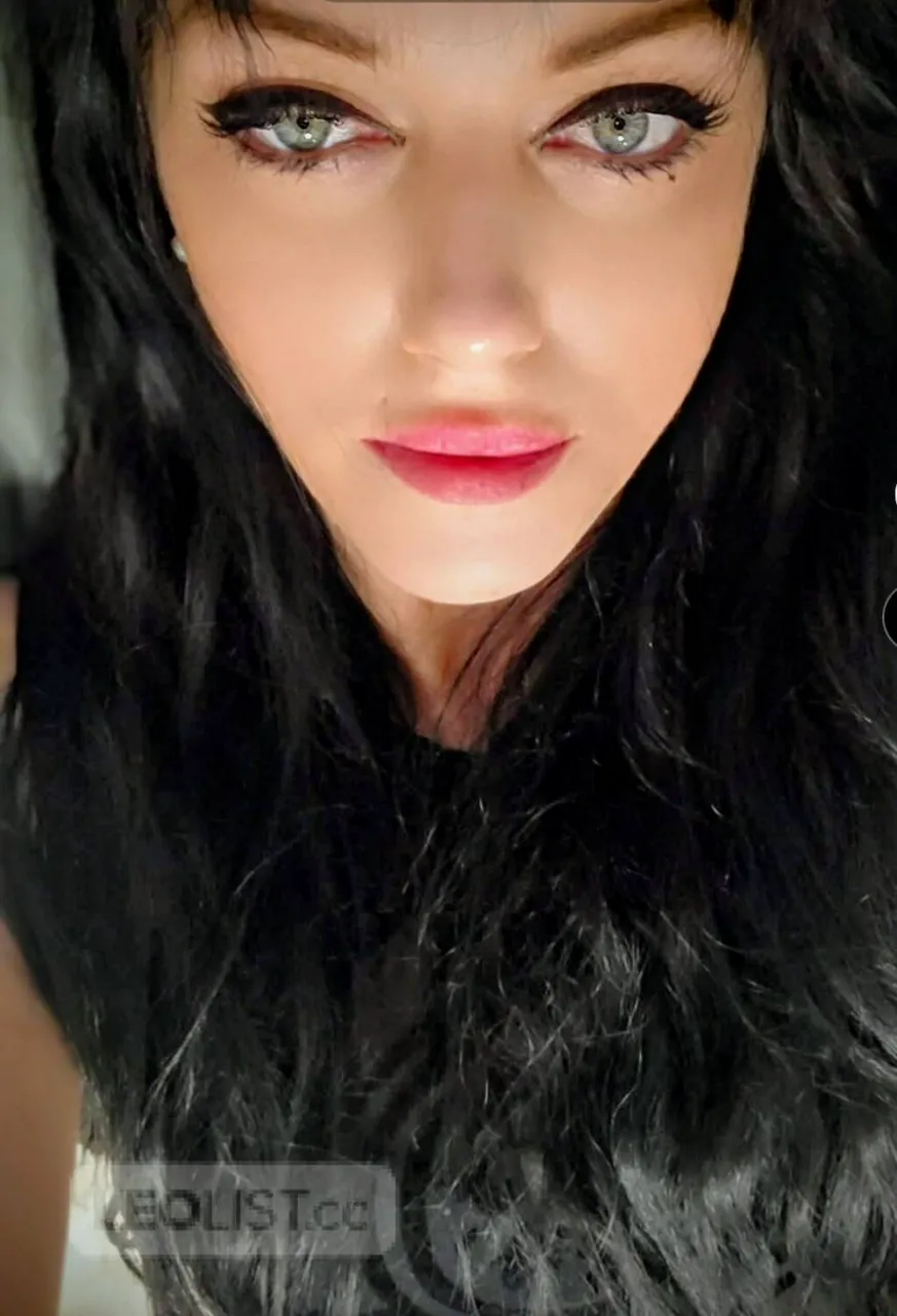 Escorts Kitchener, Ontario Emily wyte