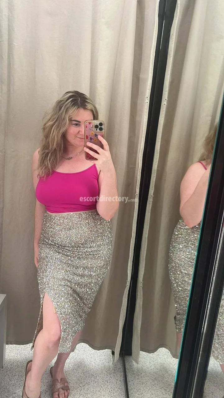 Escorts Abu Dhabi, United Arab Emirates Abu Dhabi Queen