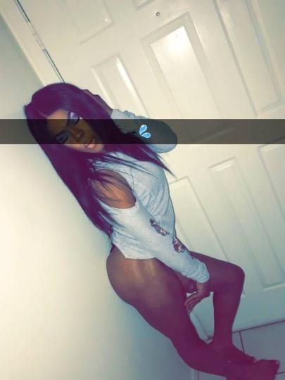 Escorts Memphis, Tennessee West Memphis🫵🏽The Baddest is here😍Ms.2much2handle😋No Flex👅👅 HostingNow